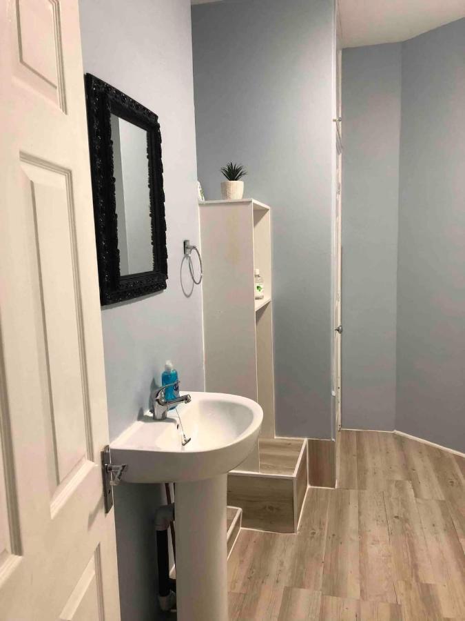 4 Bed City Centre Flat Liverpool Bagian luar foto